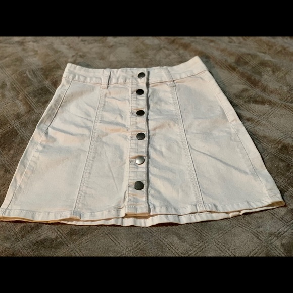 Mini Skirt - Picture 3 of 4